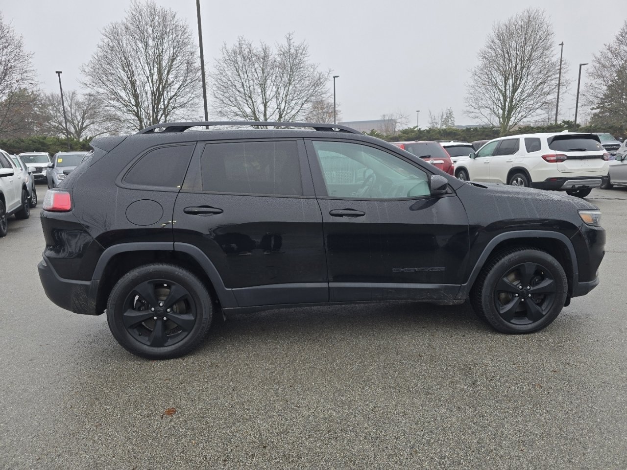 Used 2019 Jeep Cherokee Latitude Plus image 6