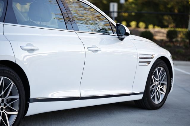 Used 2025 Genesis G80 2.5T image 8