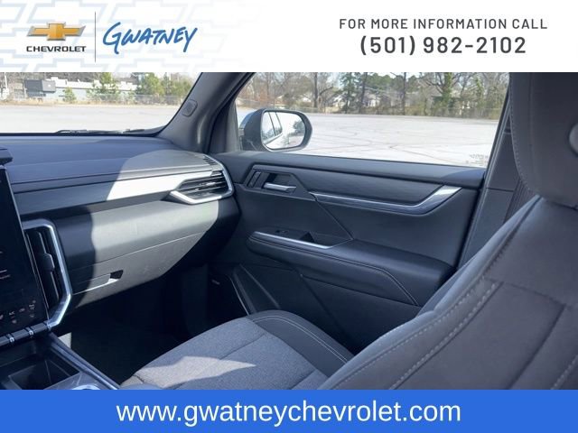 Used 2025 GMC Acadia Elevation FWD image 23