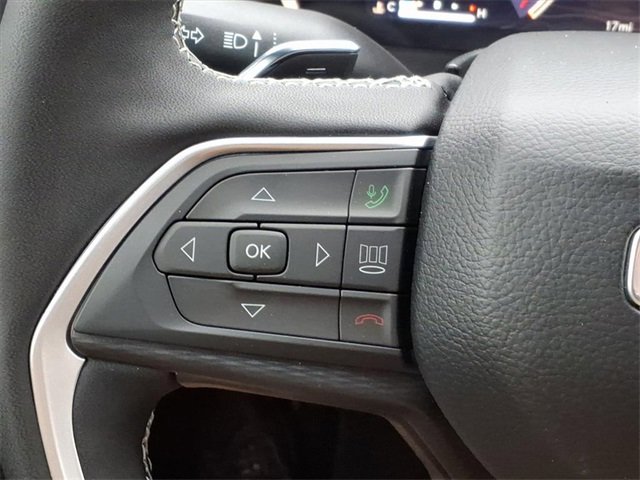 New 2025 Jeep Grand Cherokee L Altitude image 24