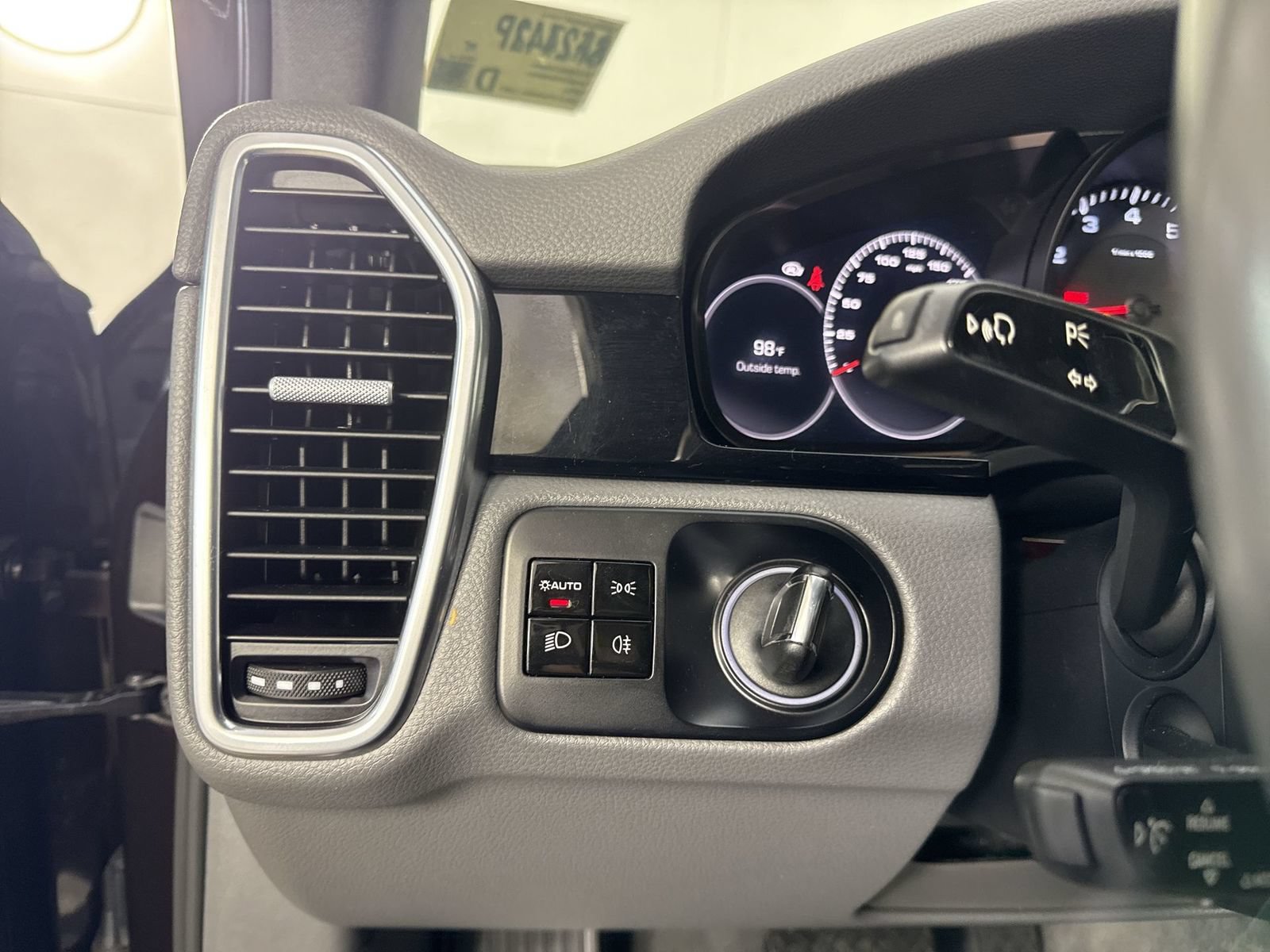 Used 2019 Porsche Cayenne AWD/4WD image 14