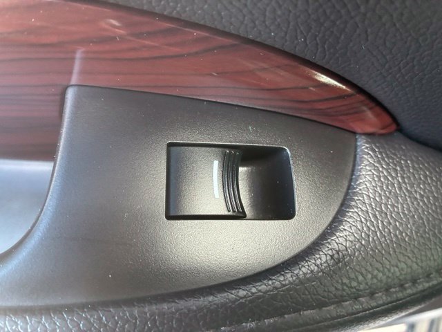 Used 2016 Acura MDX w/ Technology Package AWD/4WD image 19