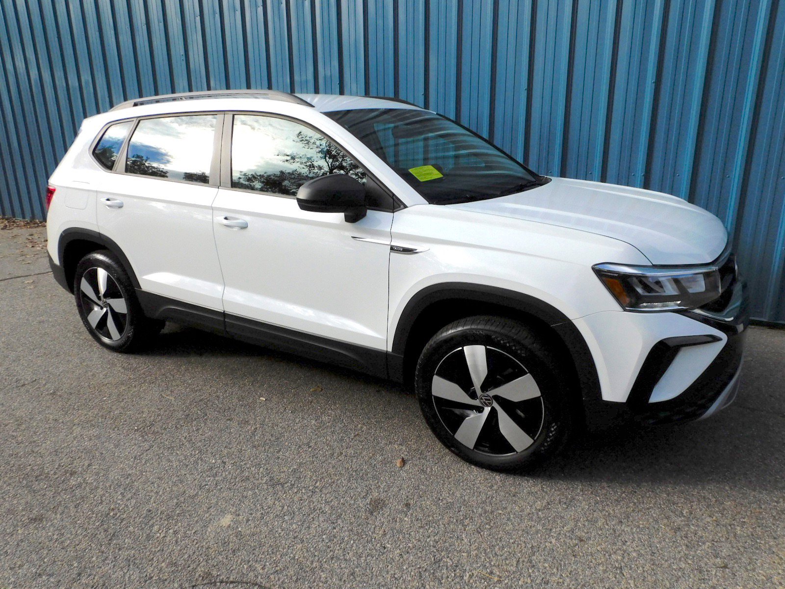 Used 2023 Volkswagen Taos S w/ Driver Assistance Package image 7