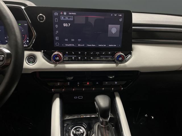 Used 2024 GMC Canyon AT4X image 9