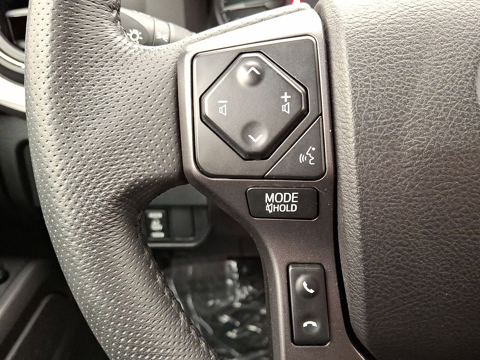 Certified 2021 Toyota Tacoma TRD Off-Road w/ Technology Package image 17