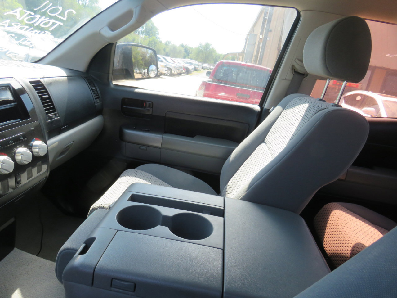 Used 2011 Toyota Tundra 4x4 Double Cab w/ Tow Pkg image 19