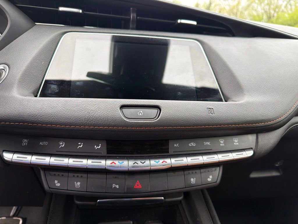 Used 2020 Cadillac XT4 Sport AWD/4WD image 6