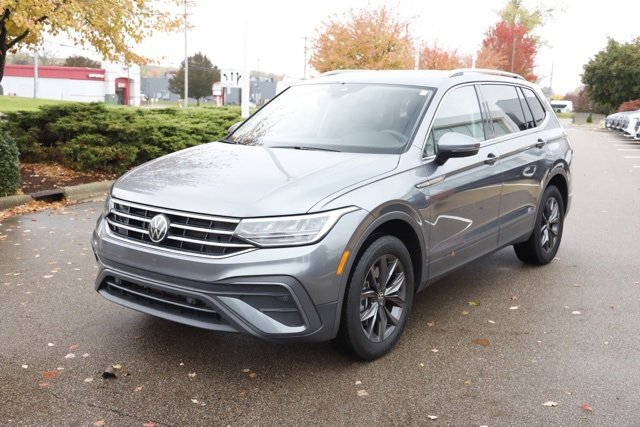 Used 2023 Volkswagen Tiguan SE image 10