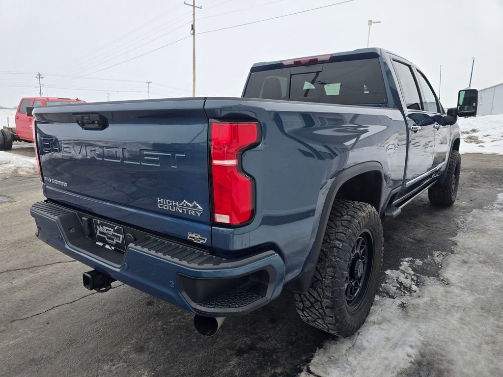 Used 2025 Chevrolet Silverado 2500 High Country w/ High Country Premium Package image 9