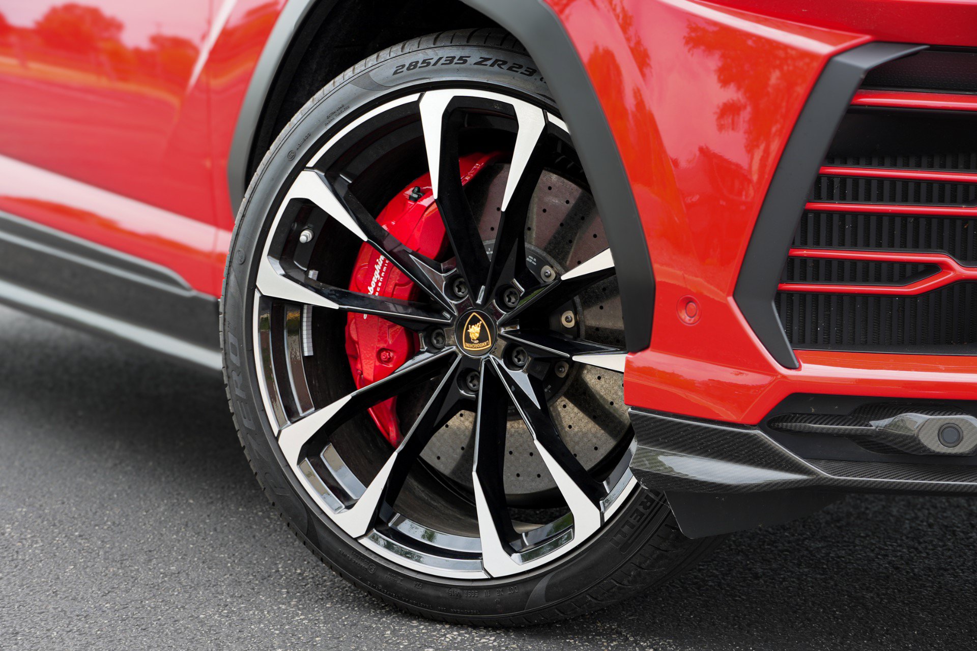 Used 2019 Lamborghini Urus AWD/4WD image 9