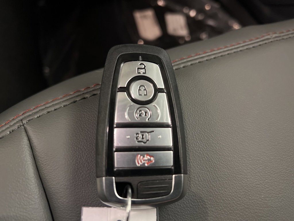 New 2025 Ford Explorer Active w/ Active Comfort Package image 35