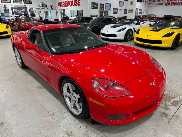 Used 2006 Chevrolet Corvette Coupe w/ Preferred Equipment Group RWD image 19