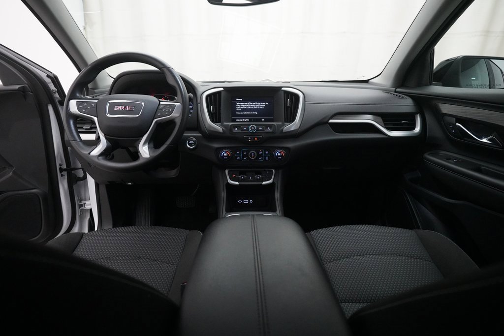 Used 2023 GMC Terrain SLE w/ Driver Convenience Package image 5