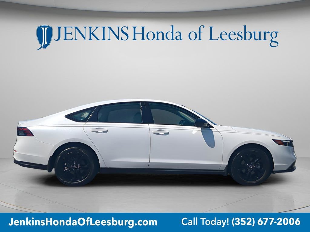 Used 2025 Honda Accord SE image 3