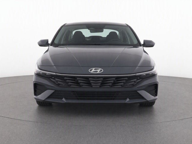 Used 2024 Hyundai Elantra SEL w/ Convenience Package FWD image 2