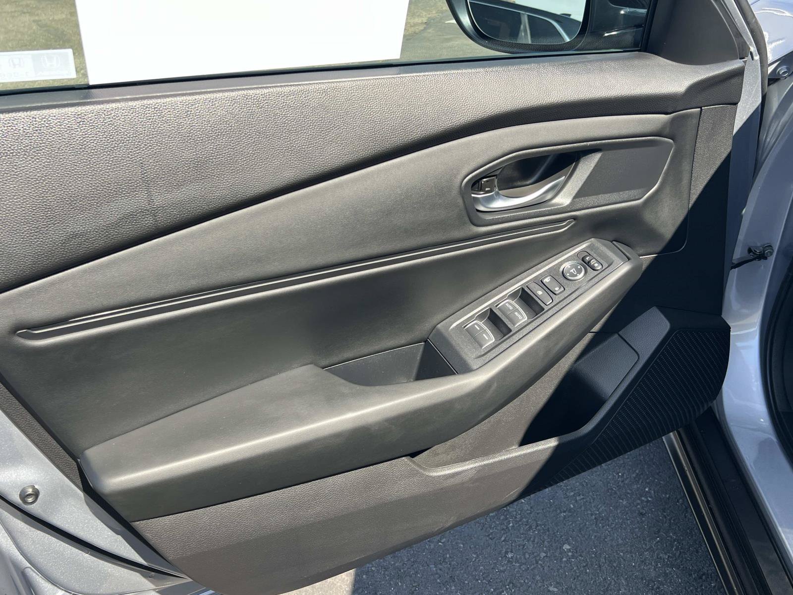 Certified 2025 Honda Accord SE image 6