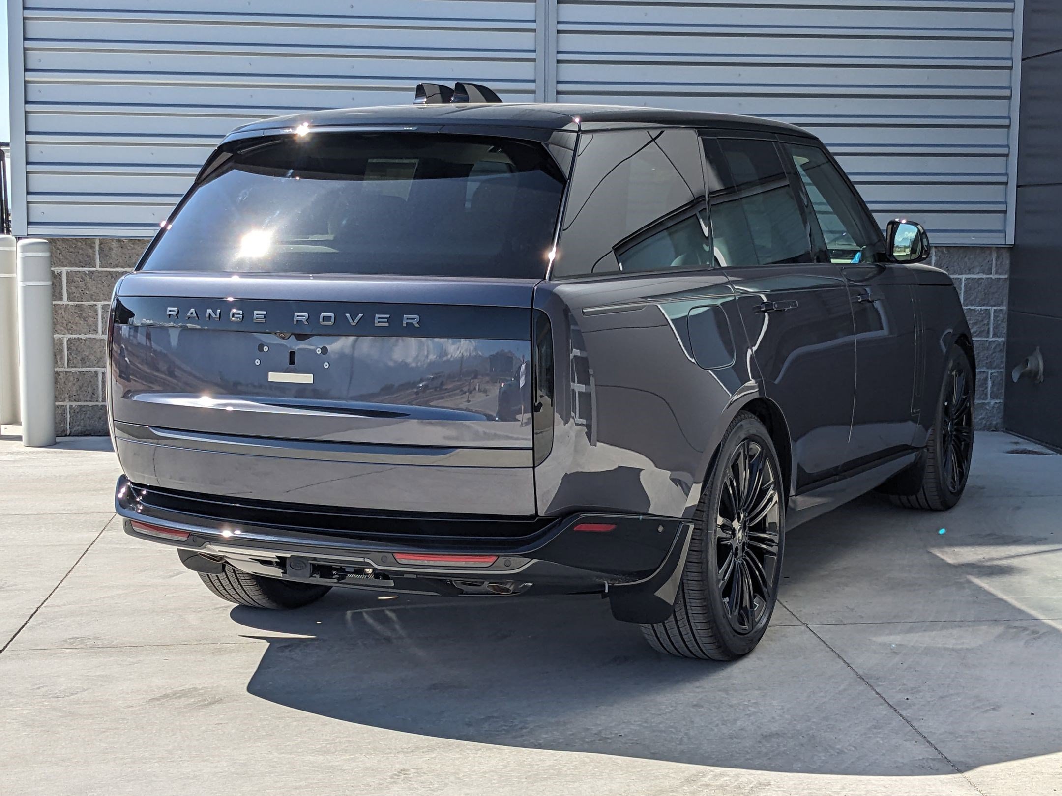 New 2025 Land Rover Range Rover Autobiography image 5