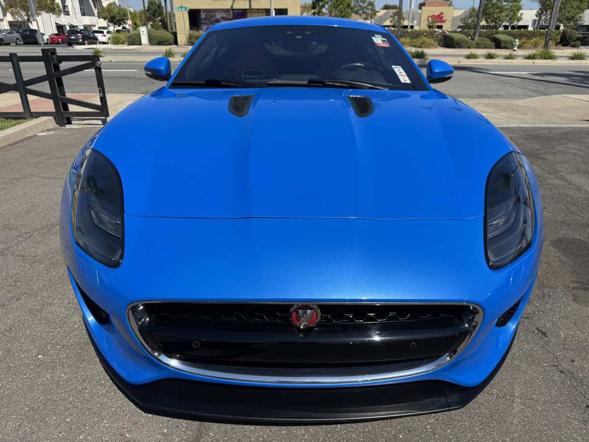Used 2018 Jaguar F-TYPE Coupe RWD image 11