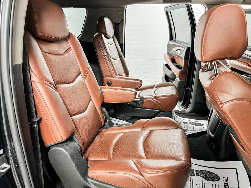 Used 2016 Cadillac Escalade ESV Premium image 12