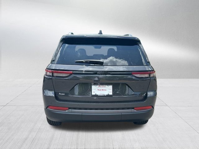 New 2026 Jeep Grand Cherokee Altitude RWD image 6