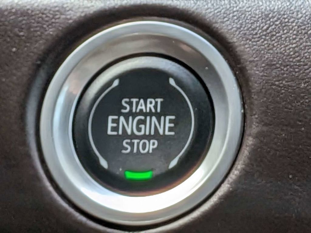 Used 2024 Cadillac Escalade Sport Platinum w/ LPO, ONYX Package AWD/4WD image 39