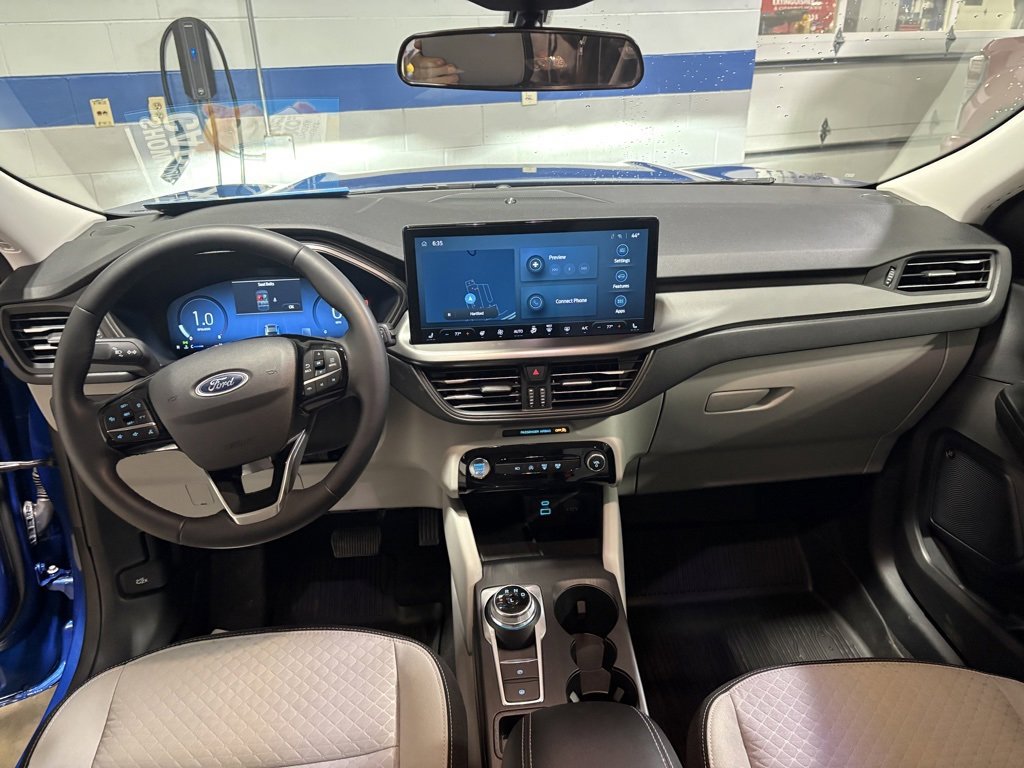 Certified 2023 Ford Escape Active w/ Tech Pack #2 image 11