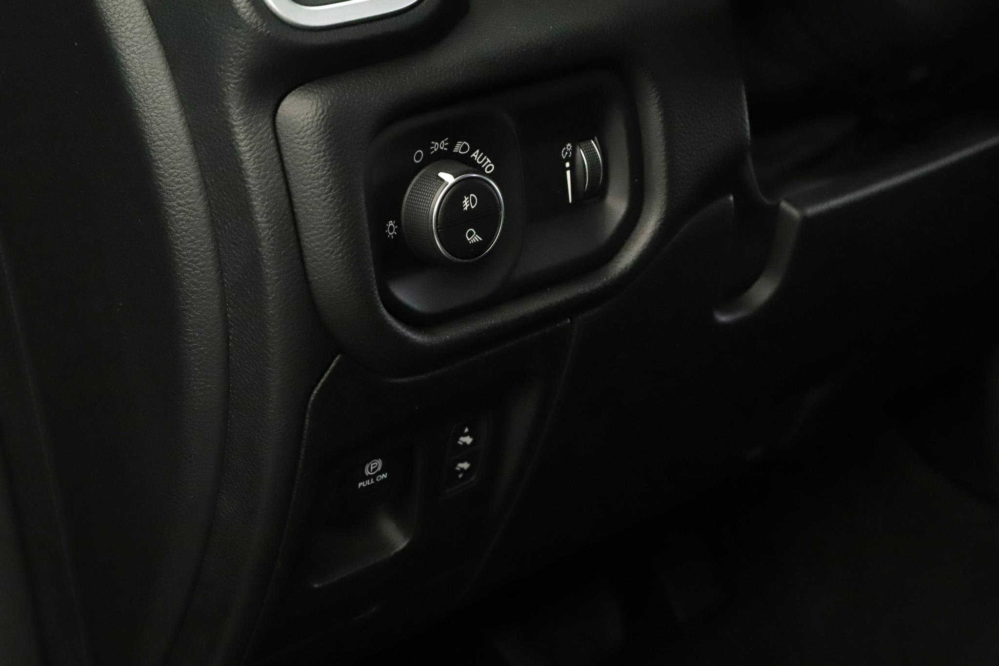 Used 2023 RAM 1500 Big Horn AWD/4WD image 8