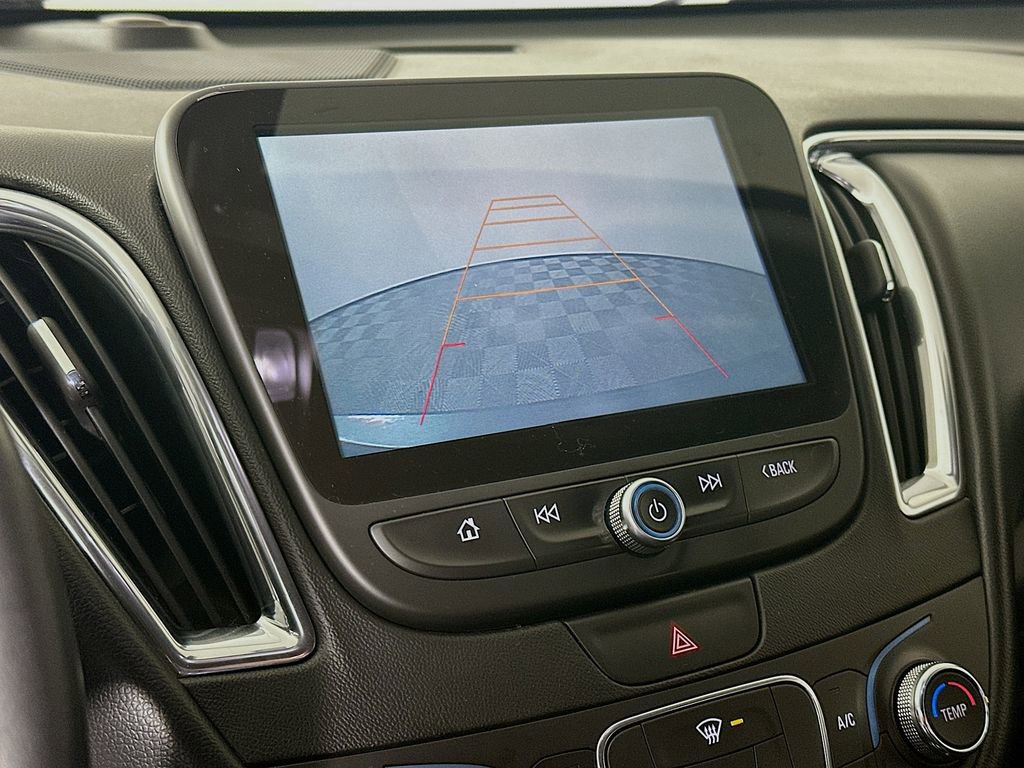 Used 2016 Chevrolet Malibu LT w/ Leather Package image 18