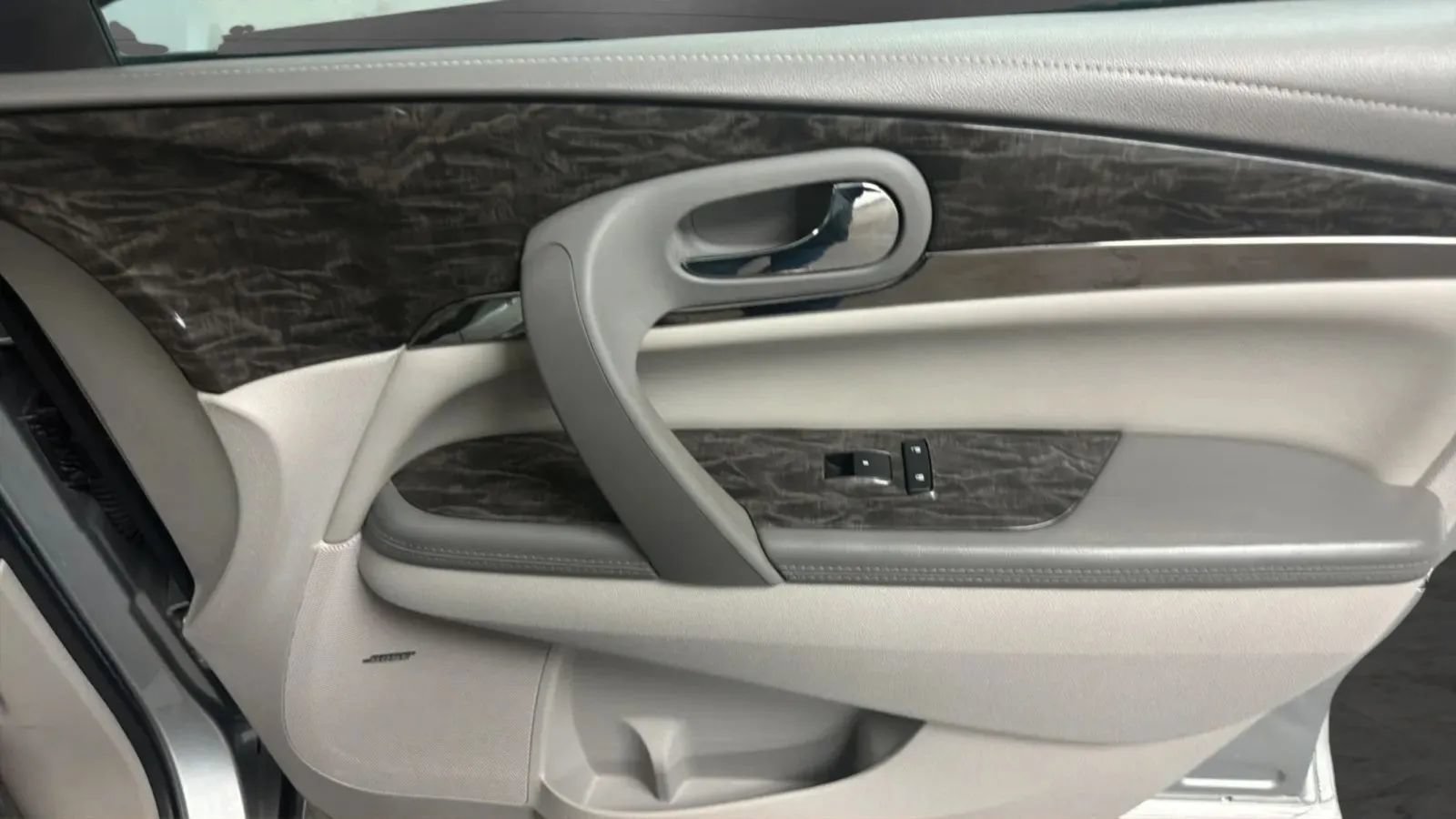 Used 2014 Buick Enclave Premium w/ Trailering Provision Package FWD image 23