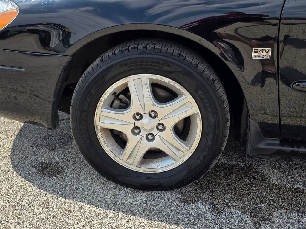 Used 2002 Ford Taurus SEL FWD image 15
