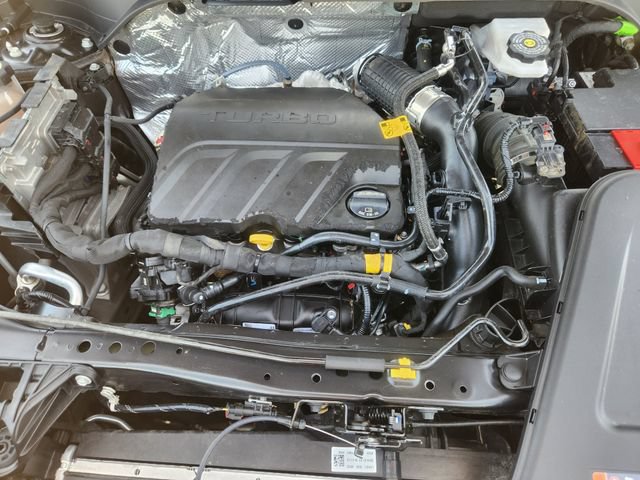 Used 2024 Chevrolet Trax LT FWD image 31