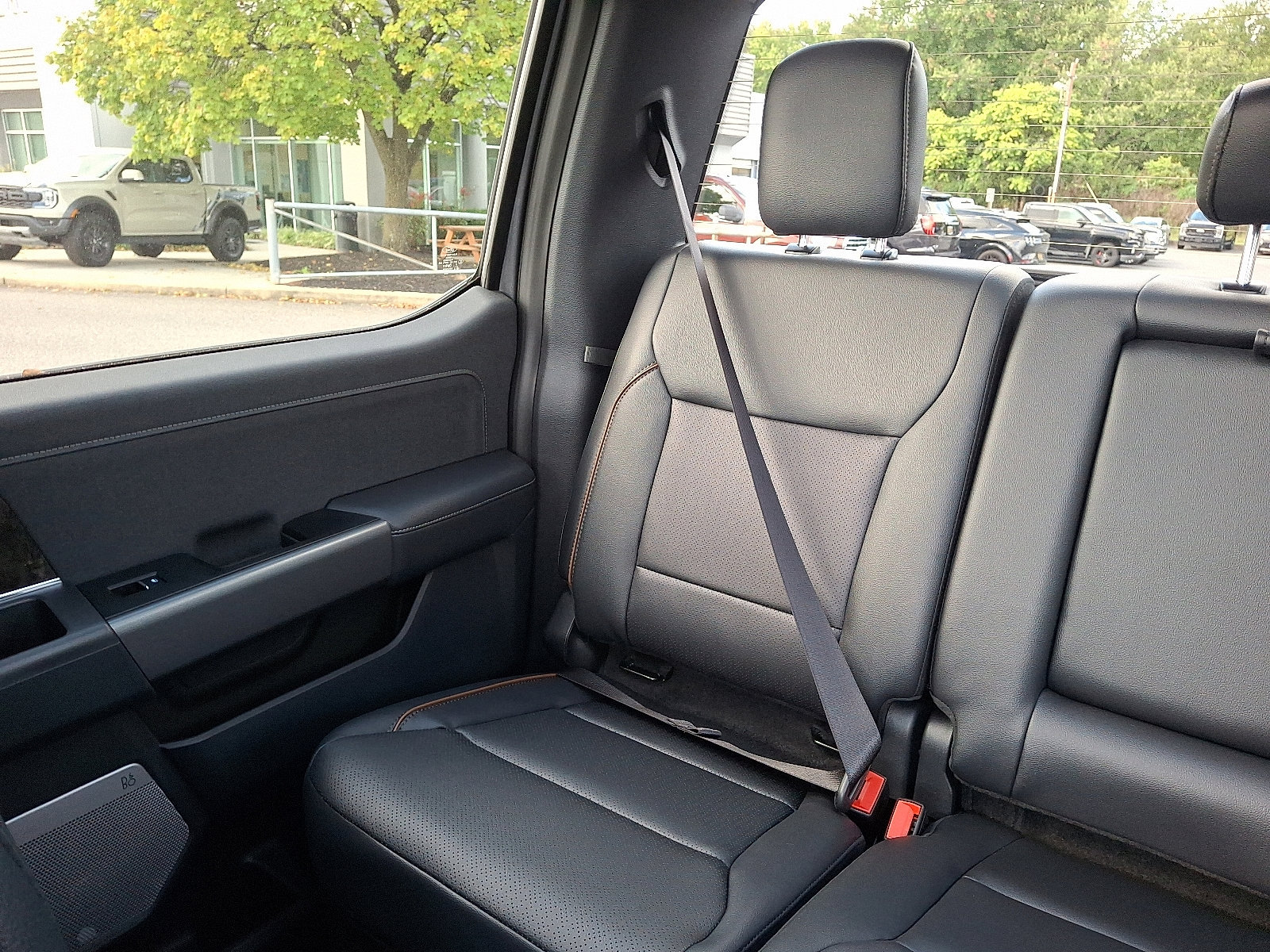 New 2026 Ford F250 Lariat w/ Black Appearance Package AWD/4WD image 12