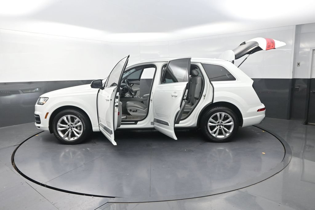 Used 2019 Audi Q7 3.0T Premium Plus AWD/4WD image 35