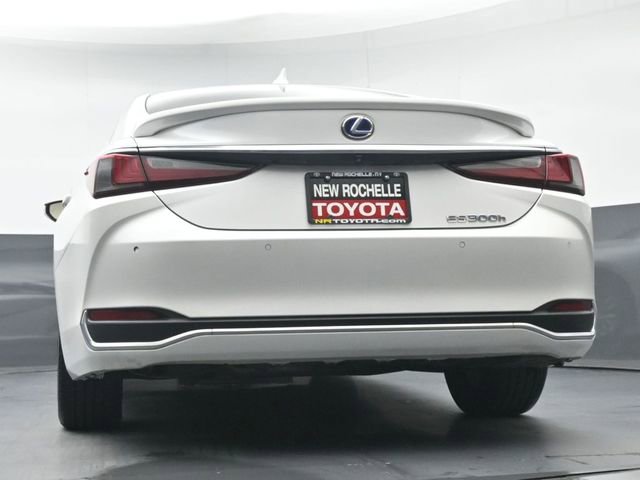 Used 2021 Lexus ES 300h w/ Accessory Package image 38