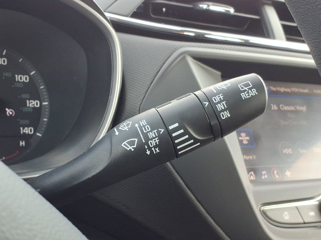 Used 2023 Chevrolet TrailBlazer LS FWD image 24