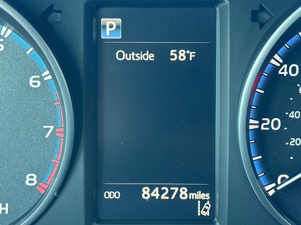 Used 2017 Toyota RAV4 LE w/ All Weather Liner Package image 21