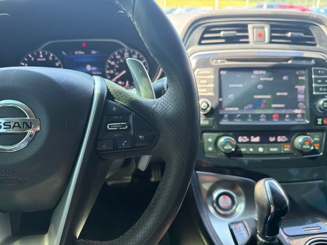 Used 2017 Nissan Maxima SR w/ Midnight Edition FWD image 15