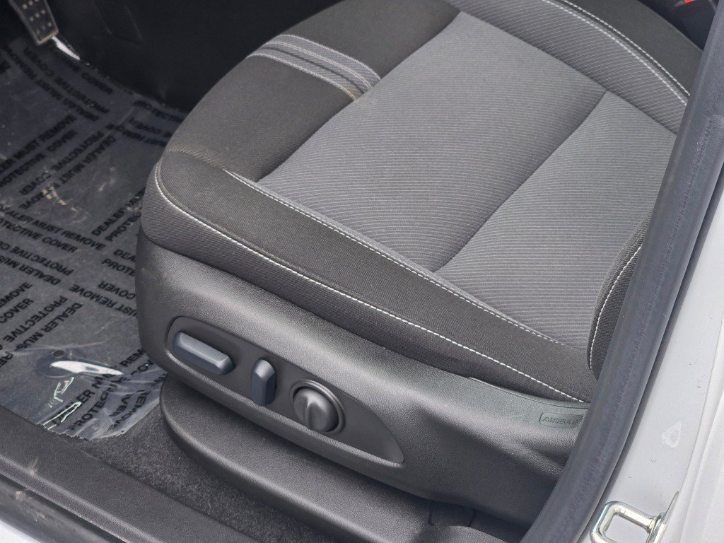 Certified 2024 Chevrolet Blazer LT w/ Convenience Package FWD image 25