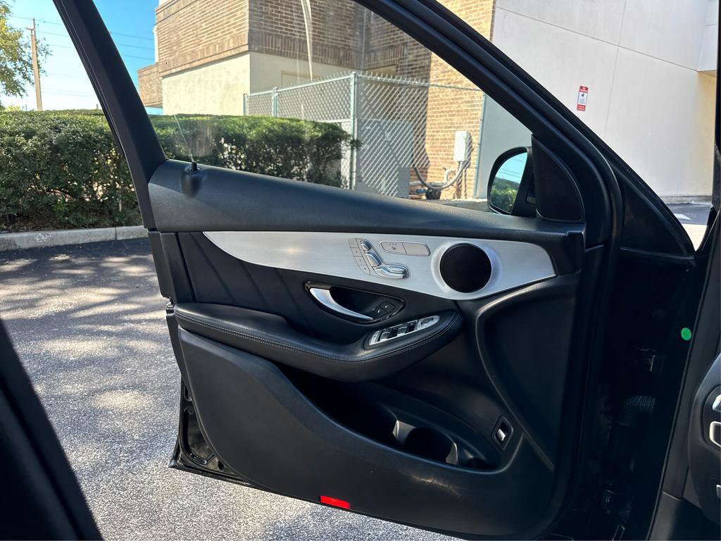 Used 2019 Mercedes-Benz GLC 300 image 20