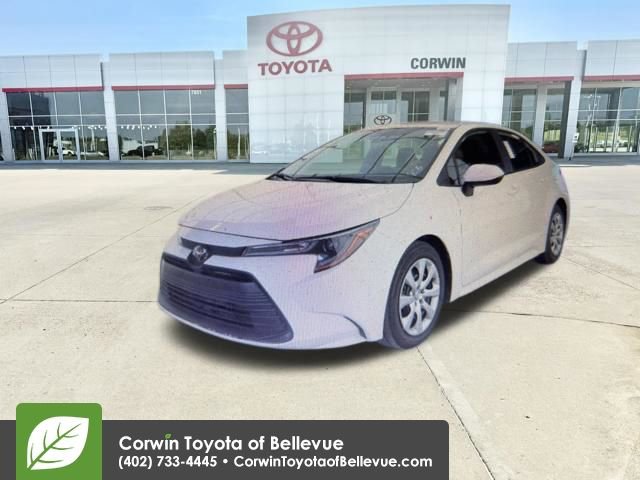 Used 2025 Toyota Corolla LE image 3
