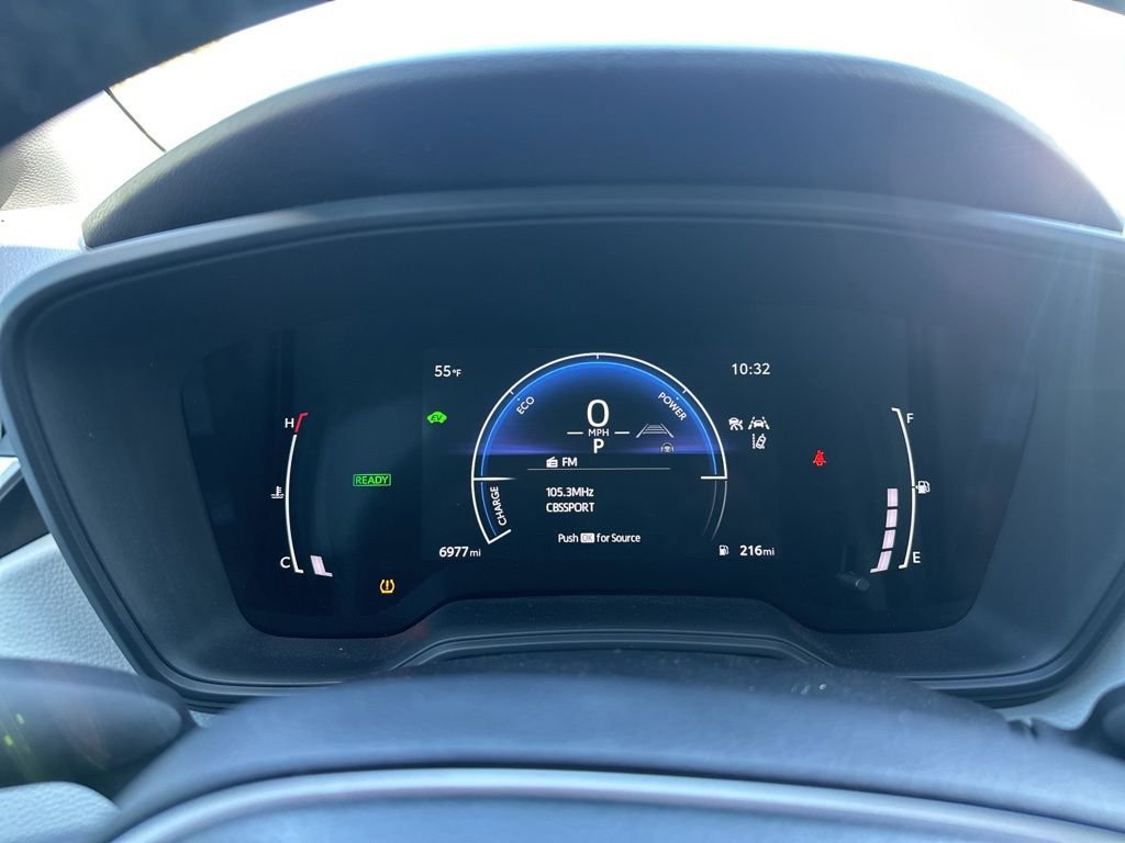 Used 2025 Toyota Corolla SE w/ SE Premium Package image 9