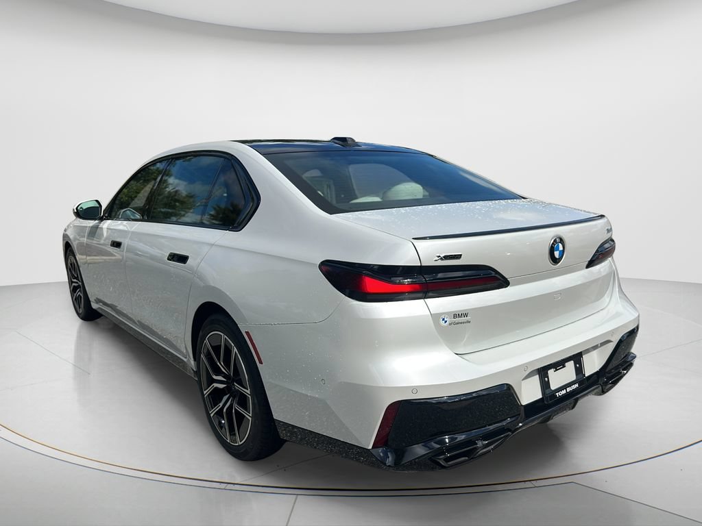 Used 2024 BMW 760i xDrive w/ Executive Package AWD/4WD image 7