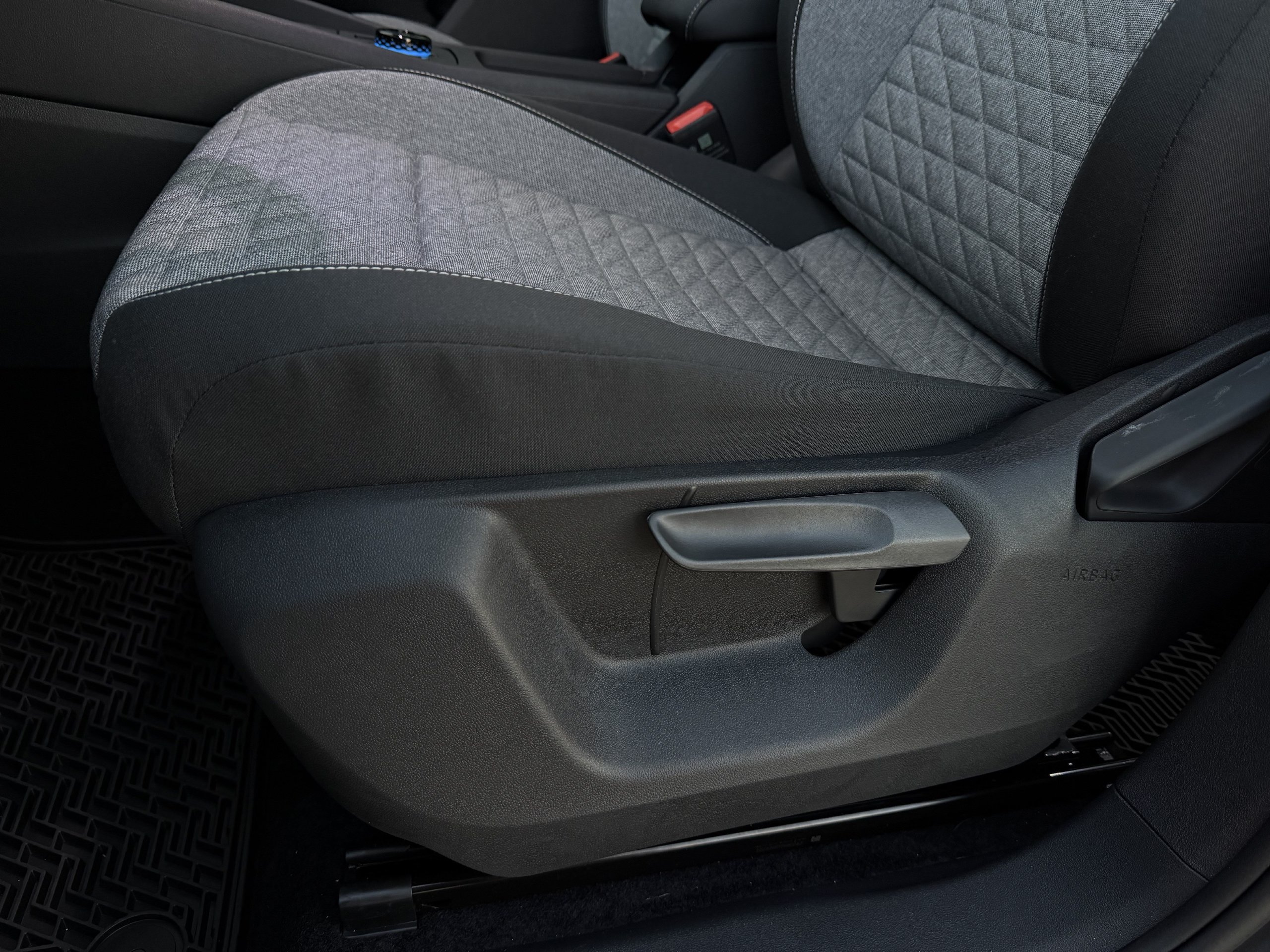 New 2026 Volkswagen Tiguan S FWD image 23