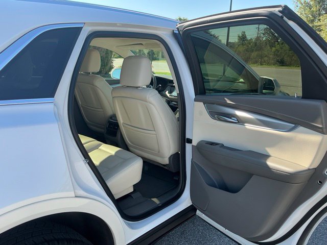 Used 2018 Cadillac XT5 Premium Luxury AWD/4WD image 18