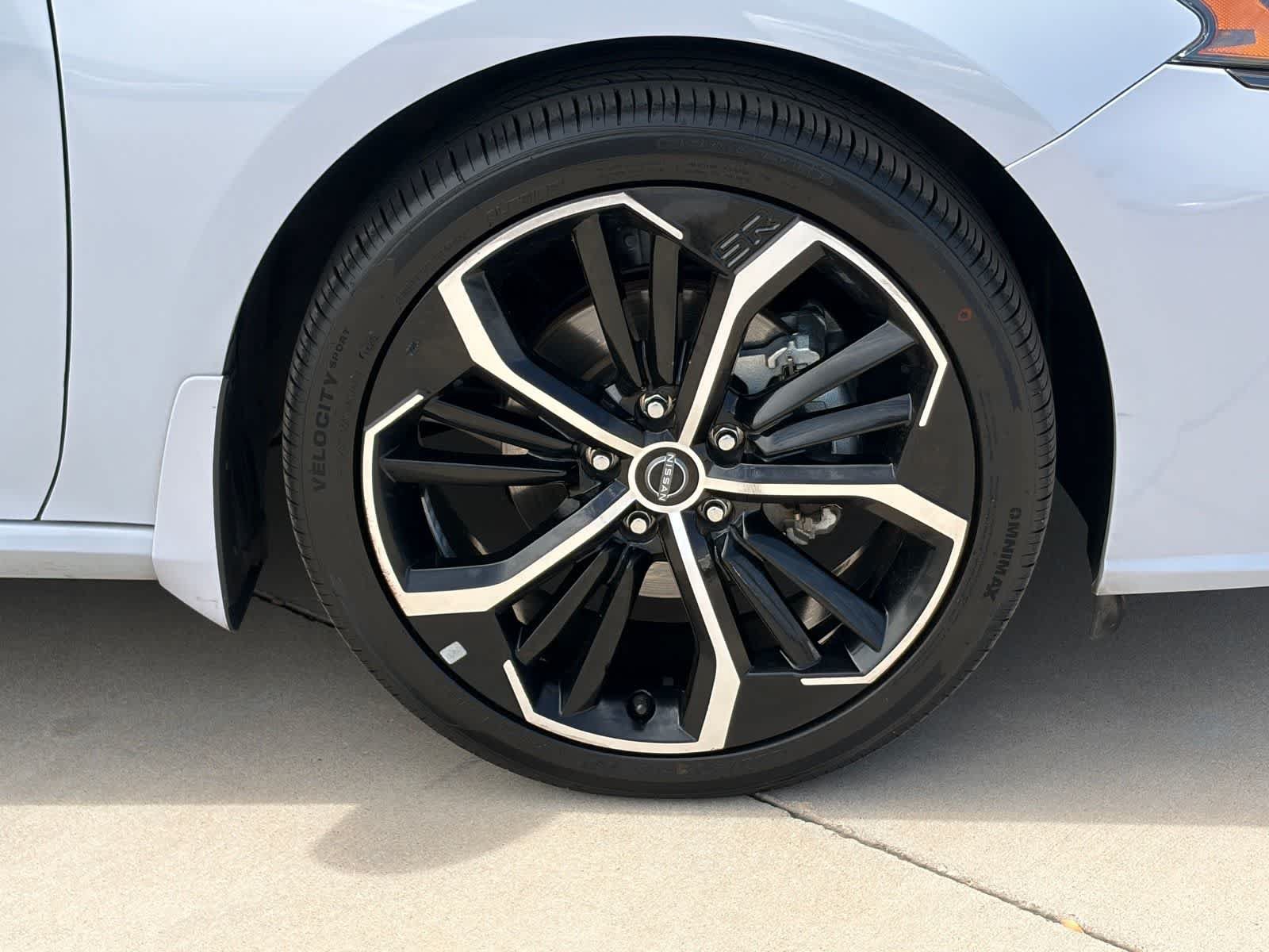 Certified 2023 Nissan Altima 2.5 SR FWD image 9