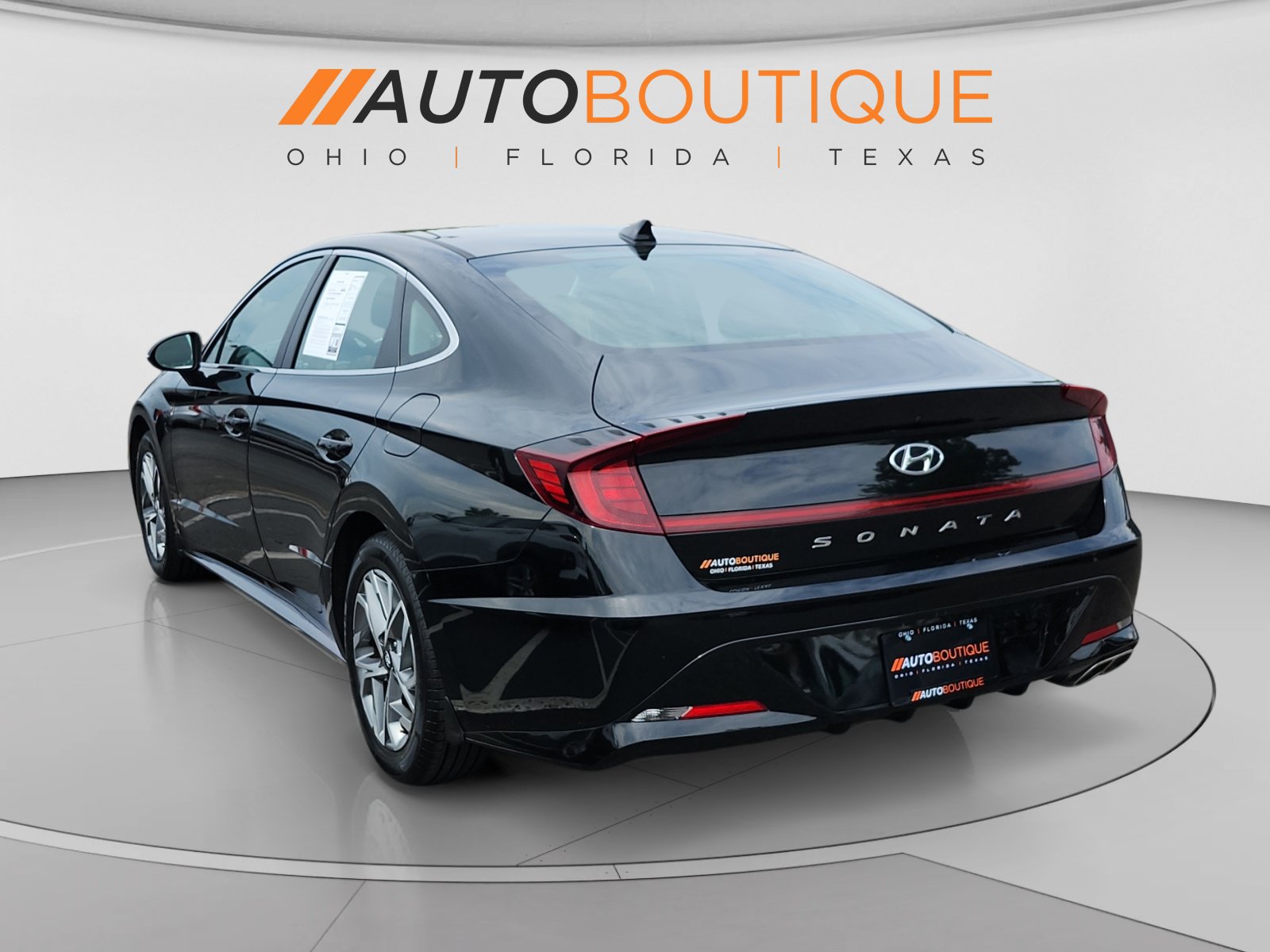Used 2023 Hyundai Sonata SEL FWD image 3