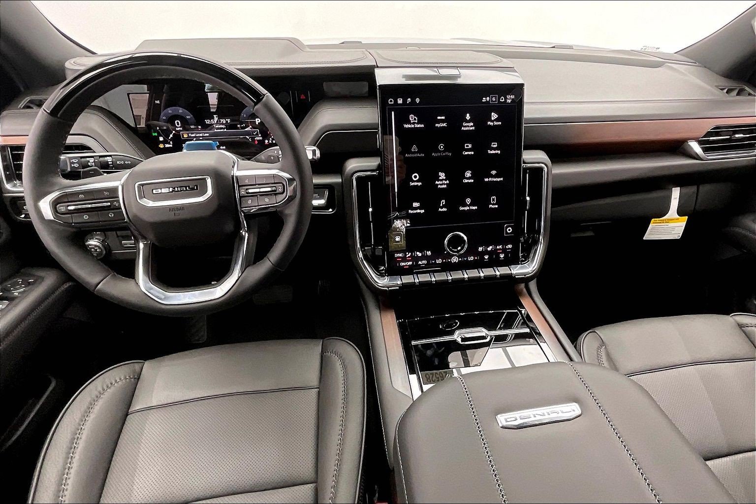 New 2026 GMC Yukon XL Denali w/ Denali Reserve Package AWD/4WD image 5