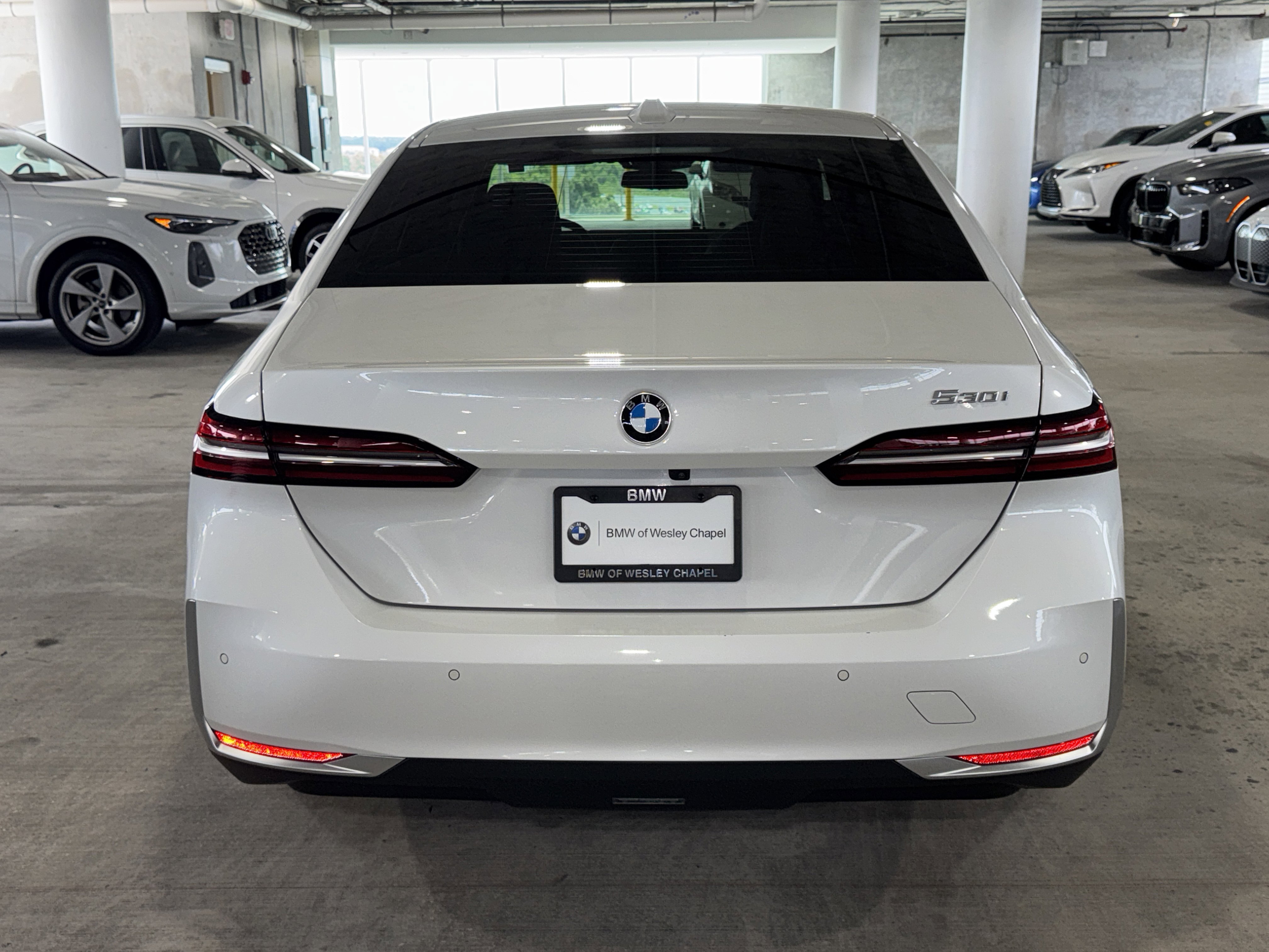Used 2024 BMW 530i w/ Premium Package RWD image 7
