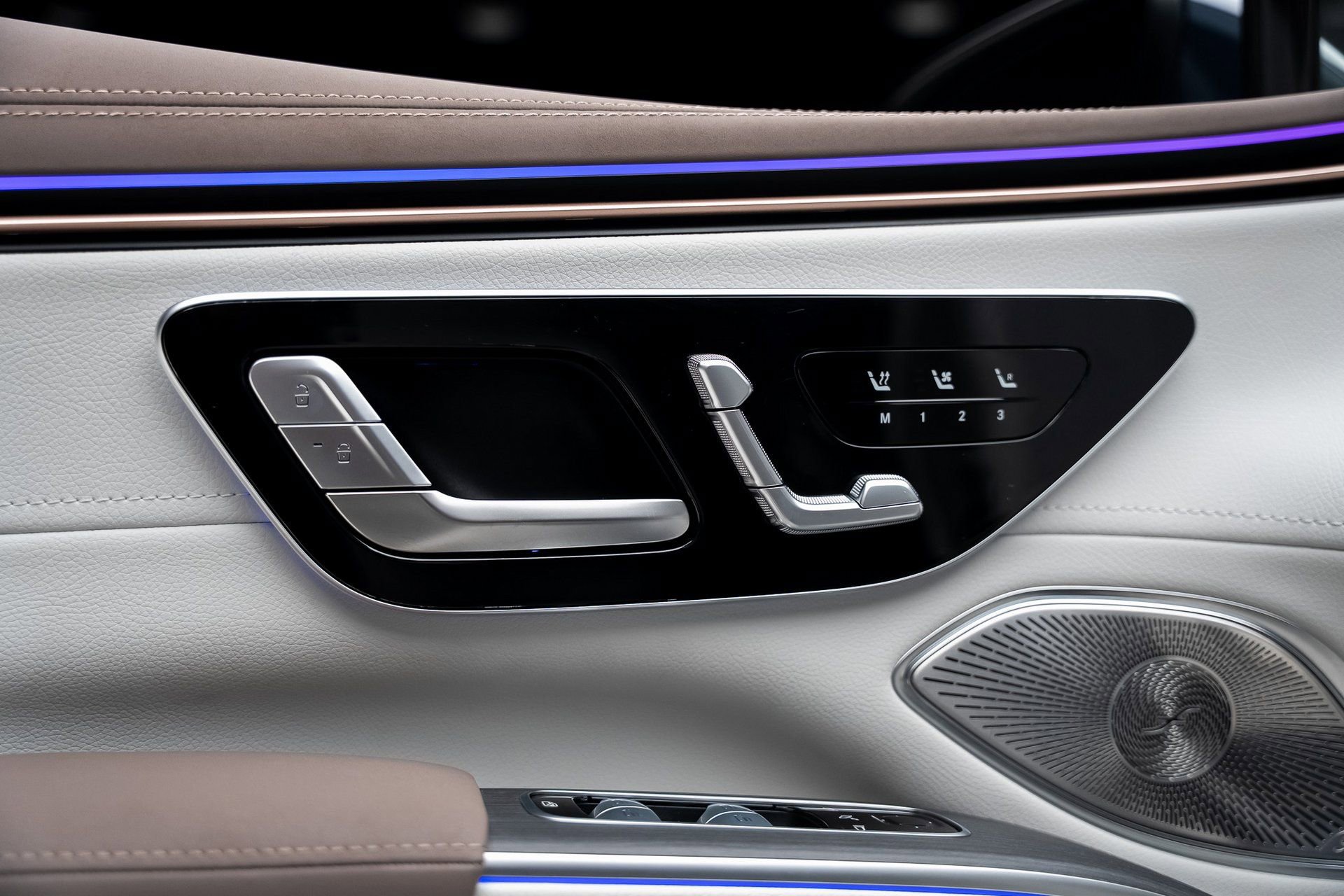 Used 2023 Mercedes-Benz EQS 450+ 4MATIC SUV w/ AMG Line Exterior Package image 51