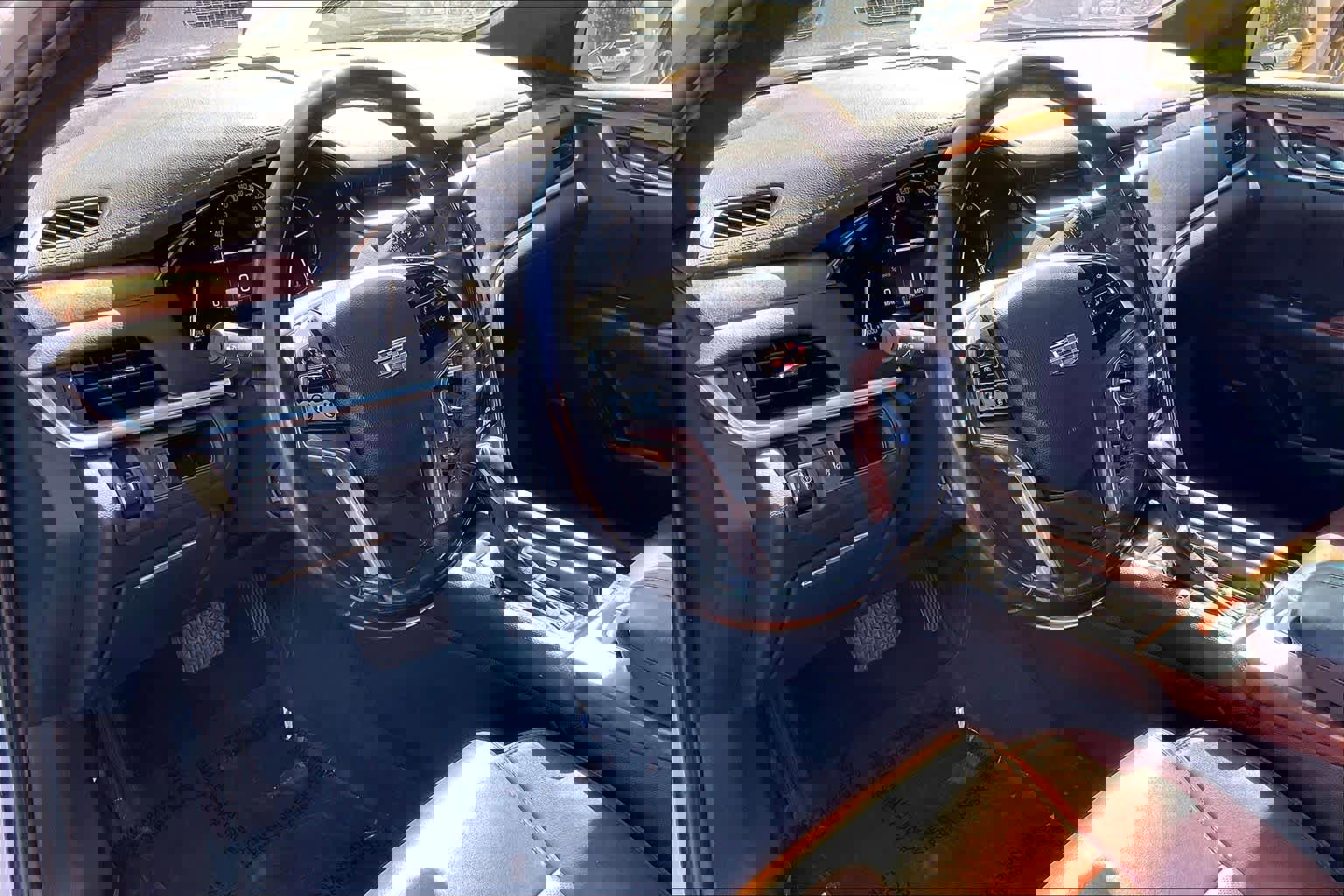 Used 2019 Cadillac XTS Luxury image 14